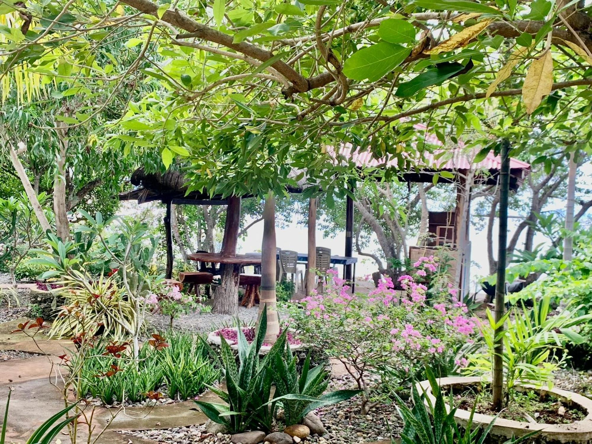 Adayo Cove Resort Сикиджор Екстериор снимка