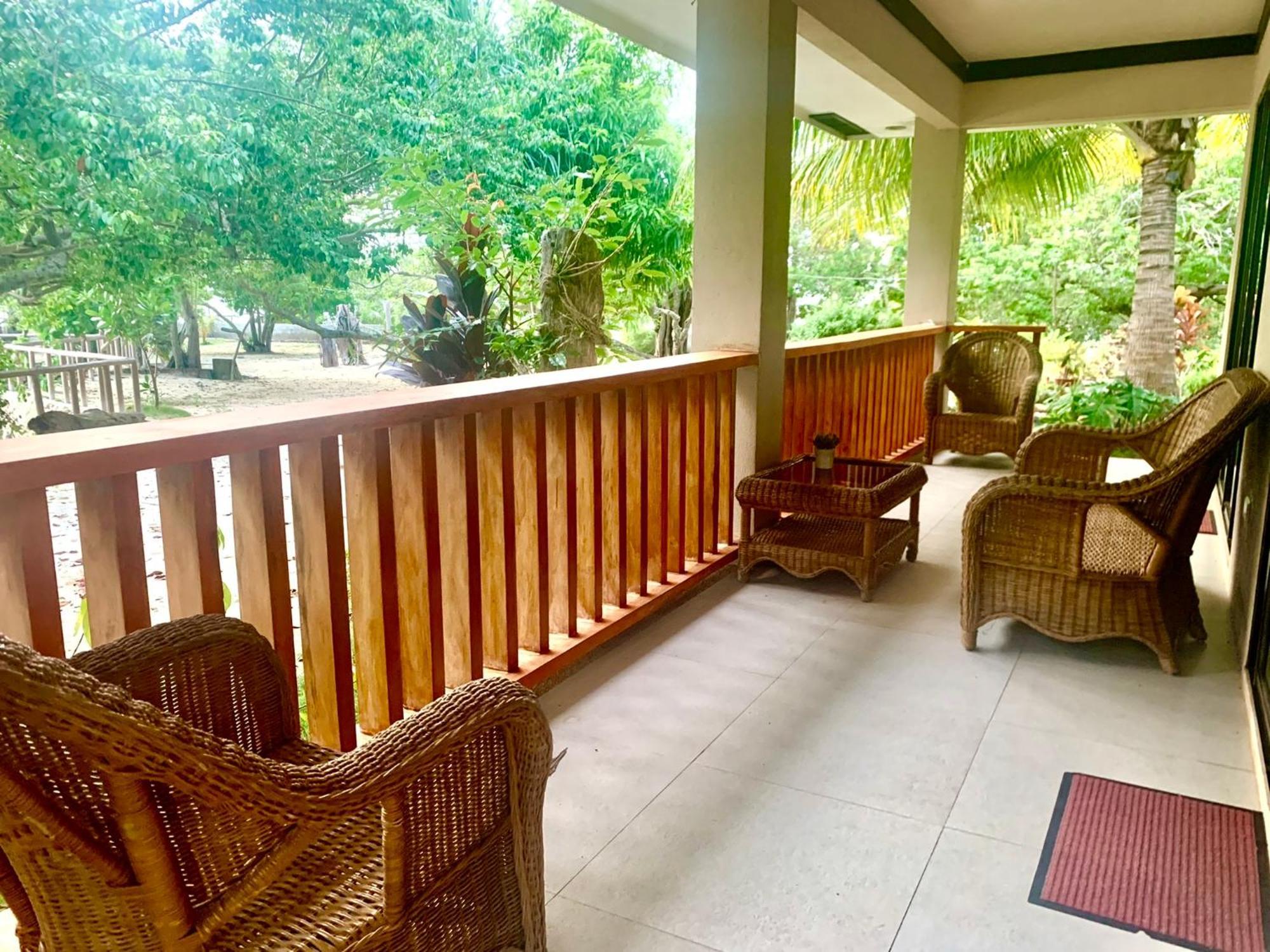 Adayo Cove Resort Сикиджор Екстериор снимка